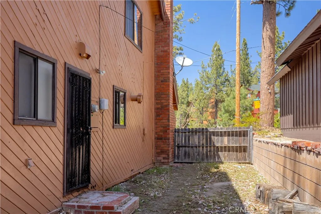 39945 Trail Of The Whispering Pines, Big Bear Lake, CA, 92315