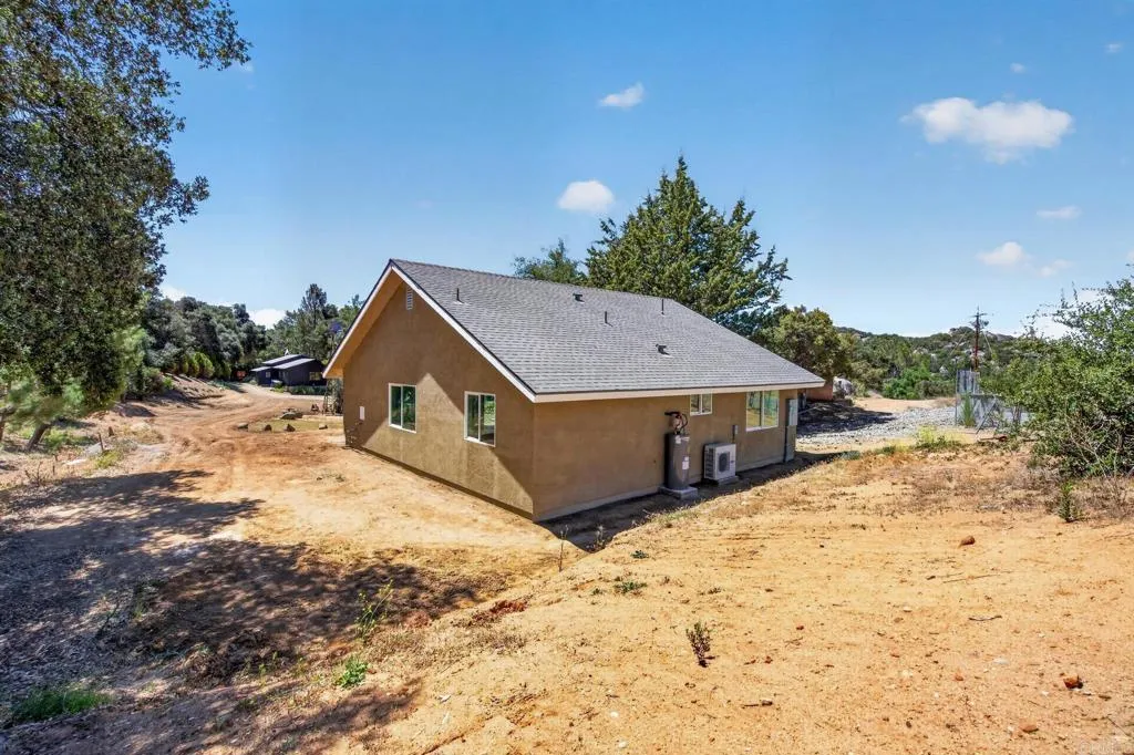 https://cdn.realtyfeed.com/cdn/127/306710659/43de9c507ac2a63620481e9e848c8139.webp