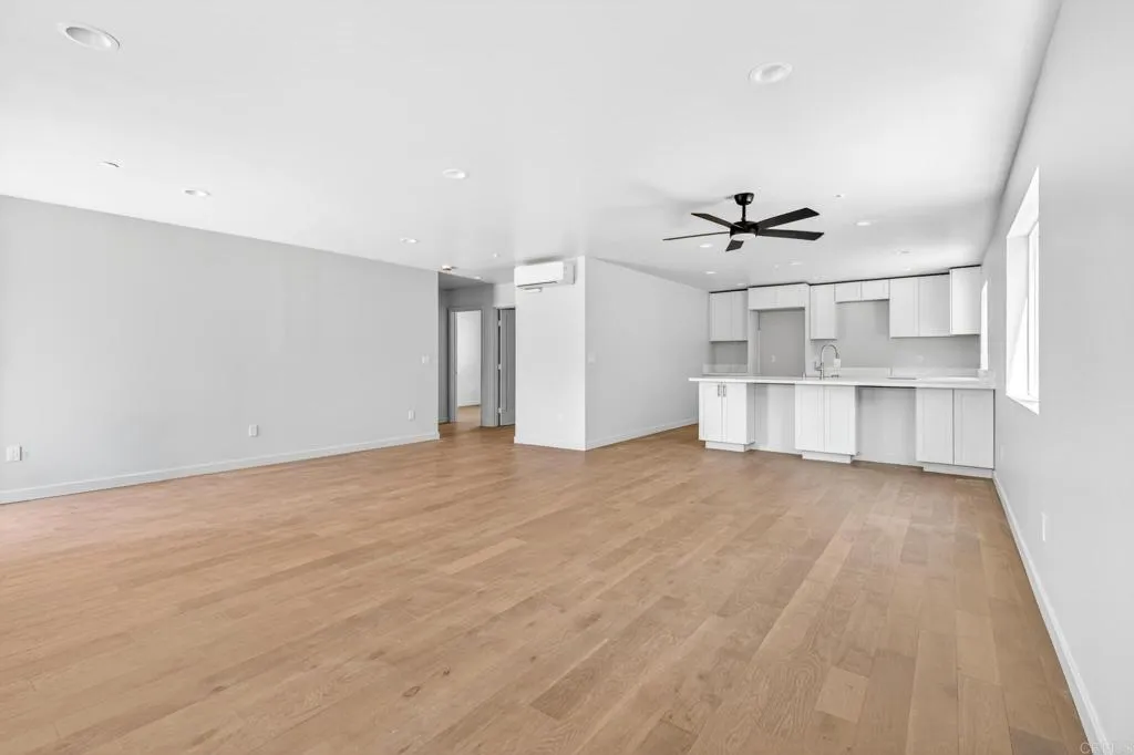 https://cdn.realtyfeed.com/cdn/127/306710659/7683a67d679eeb5921a0691f61b55d10.webp