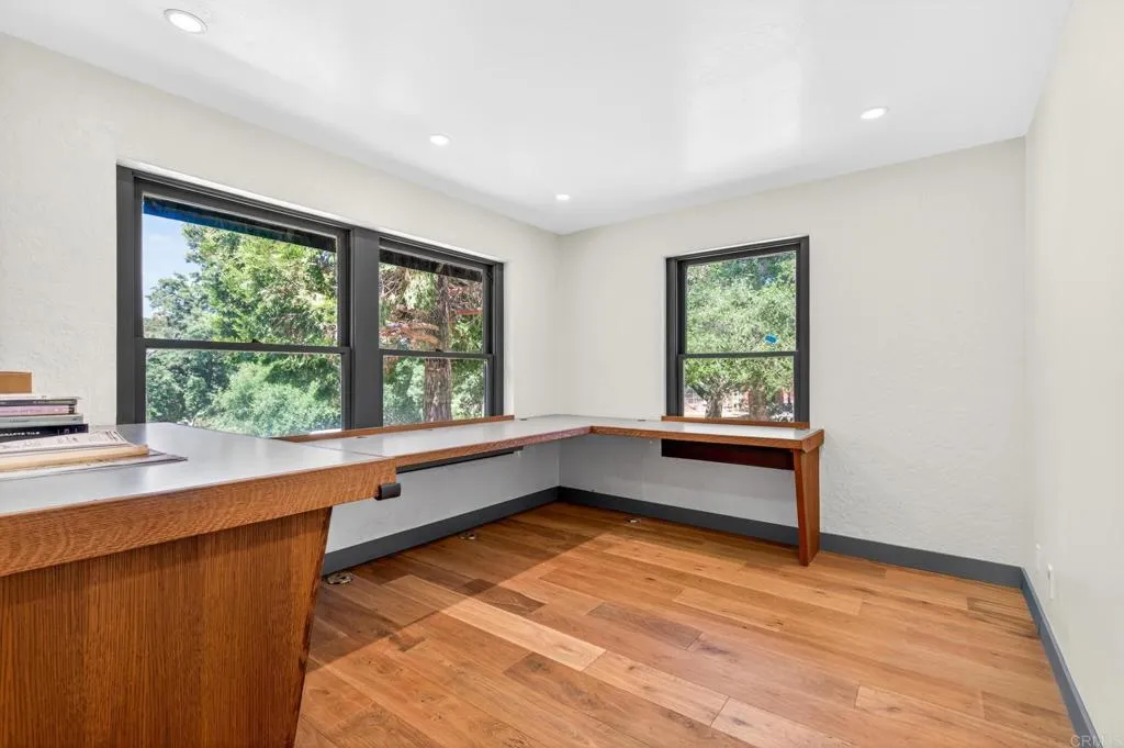 https://cdn.realtyfeed.com/cdn/127/306710659/8c20792a18c1dbda4c4add9a6d63e547.webp