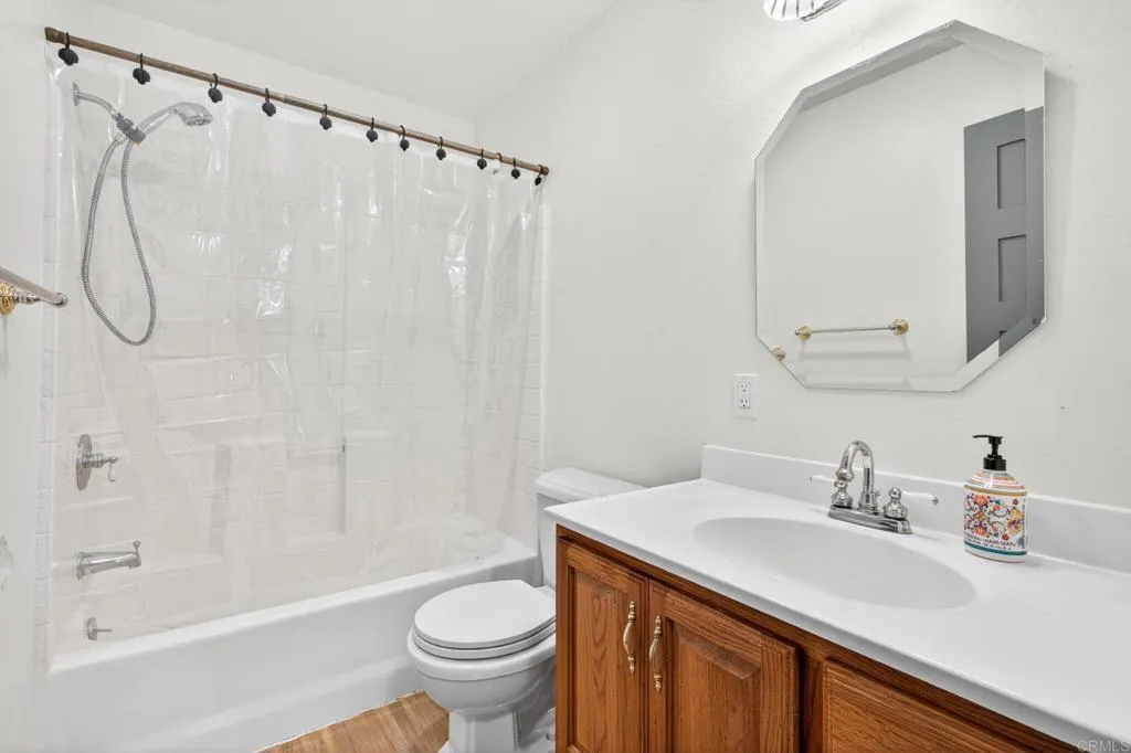 https://cdn.realtyfeed.com/cdn/127/306710659/a25396a36526b3741f5632e2a33f65c7.webp