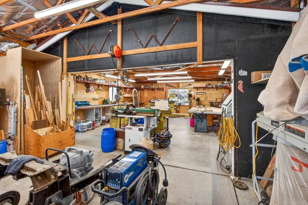 https://cdn.realtyfeed.com/cdn/127/306710659/ac296b54a238630f428e6cebfdf39967.webp
