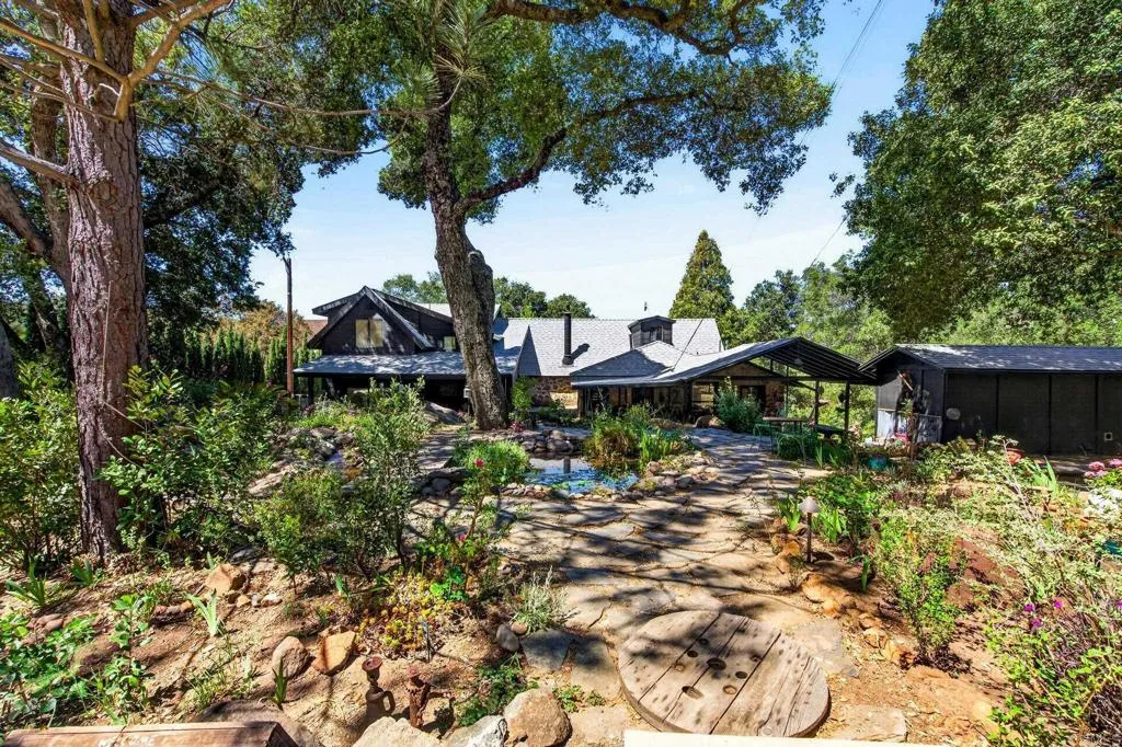 https://cdn.realtyfeed.com/cdn/127/306710659/fcf470adde9036163c6ff8b18b545703.webp