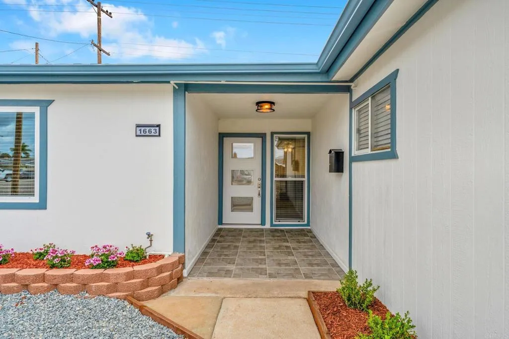 https://cdn.realtyfeed.com/cdn/127/306710694/6cec338ff9c85a055bdaa3741e08788f.webp