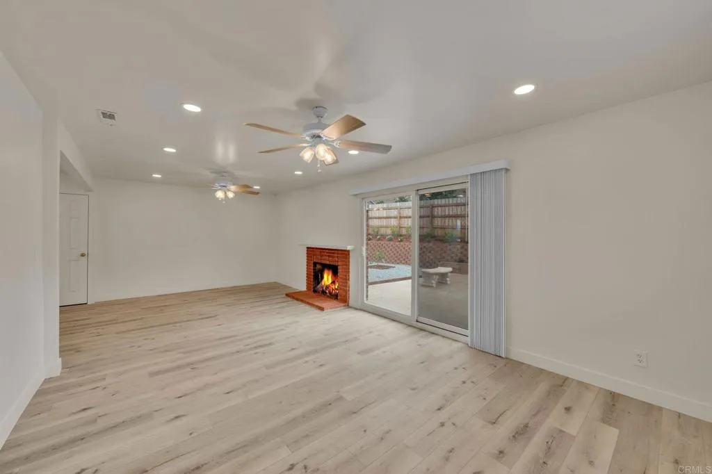 https://cdn.realtyfeed.com/cdn/127/306710694/91011e645efe109e593d4d73fdf7fe96.webp