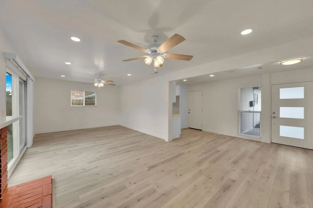 https://cdn.realtyfeed.com/cdn/127/306710694/dfb23ee2a429b82a46e5ad1883e08be8.webp