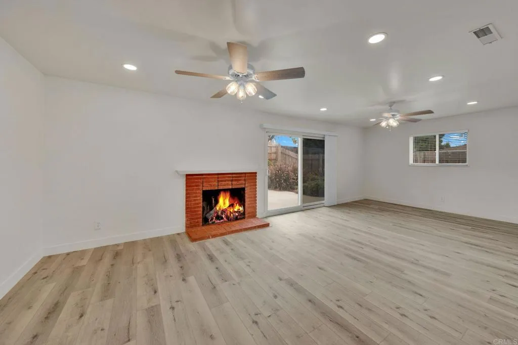 https://cdn.realtyfeed.com/cdn/127/306710694/ed5475993c710ece9a9b7ca7acd5ee13.webp