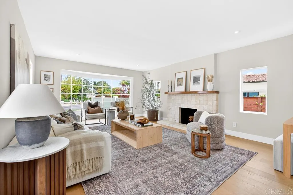 https://cdn.realtyfeed.com/cdn/127/306710695/9cf65bb9dbb7b219980798e972212c96.webp