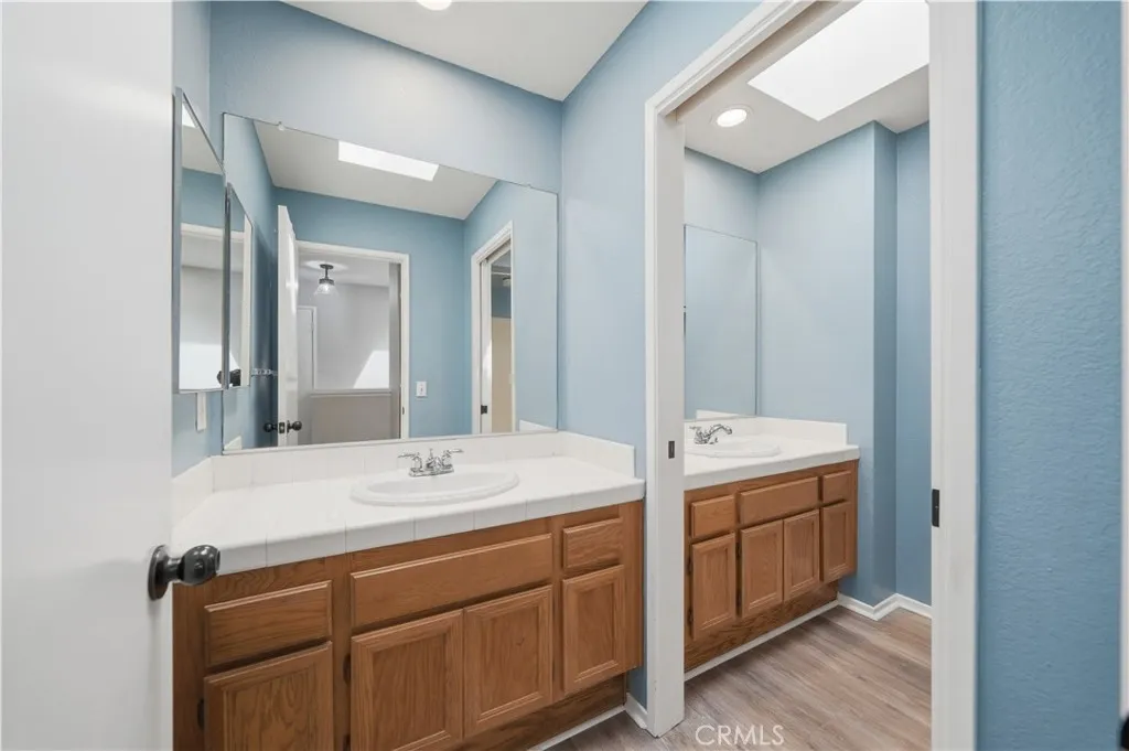 https://cdn.realtyfeed.com/cdn/127/306710733/08d70664e8d69215e9141b0e41b748df.webp
