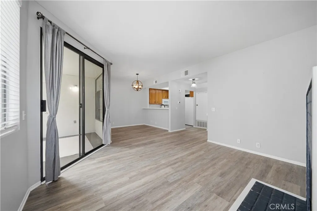 https://cdn.realtyfeed.com/cdn/127/306710733/6b3506fd1910387f2805a1378d0e8e31.webp
