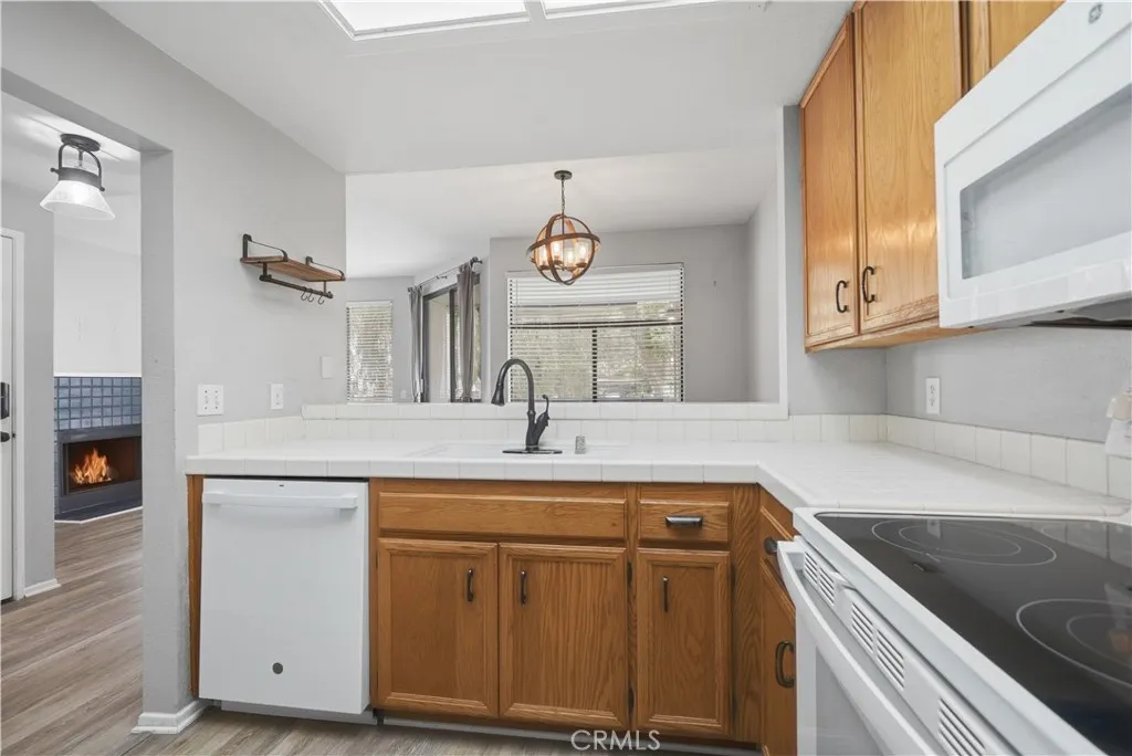 Photo #10: SW26097404 Listing: Photo #10