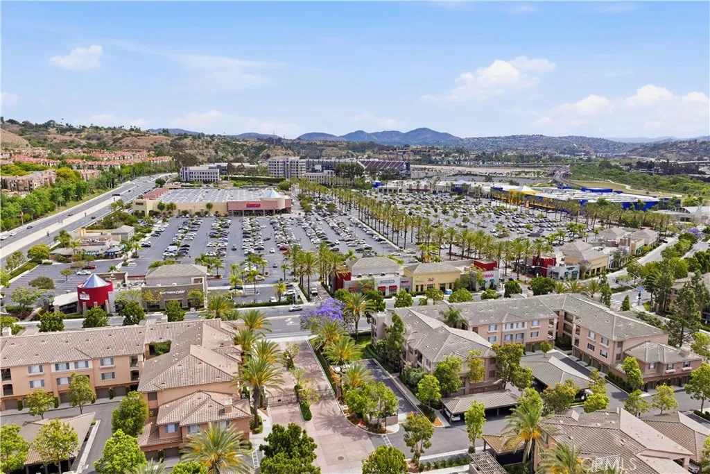 https://cdn.realtyfeed.com/cdn/127/306710733/e524fd8e75f8678214c19dbdfe7c07d0.webp