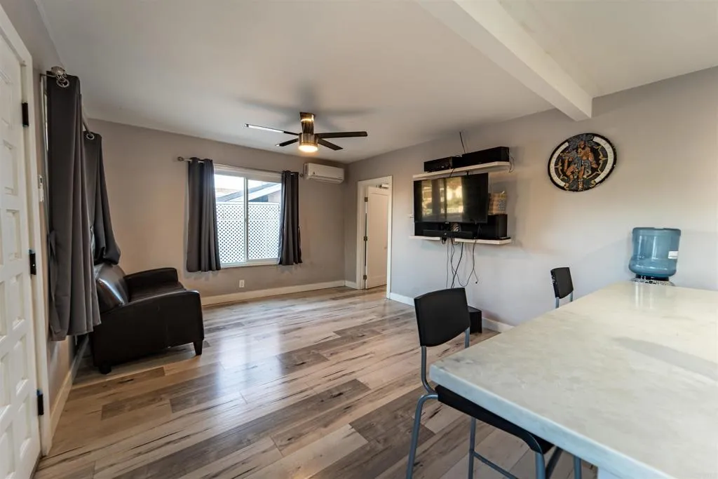 https://cdn.realtyfeed.com/cdn/127/306710743/3ba75e688da4483eacb540f78389a92d.webp