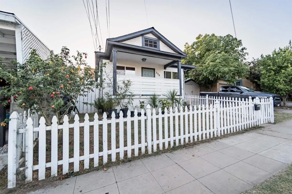 https://cdn.realtyfeed.com/cdn/127/306710743/fb8ab3301fd29a6740e9f4f305a6c48f.webp