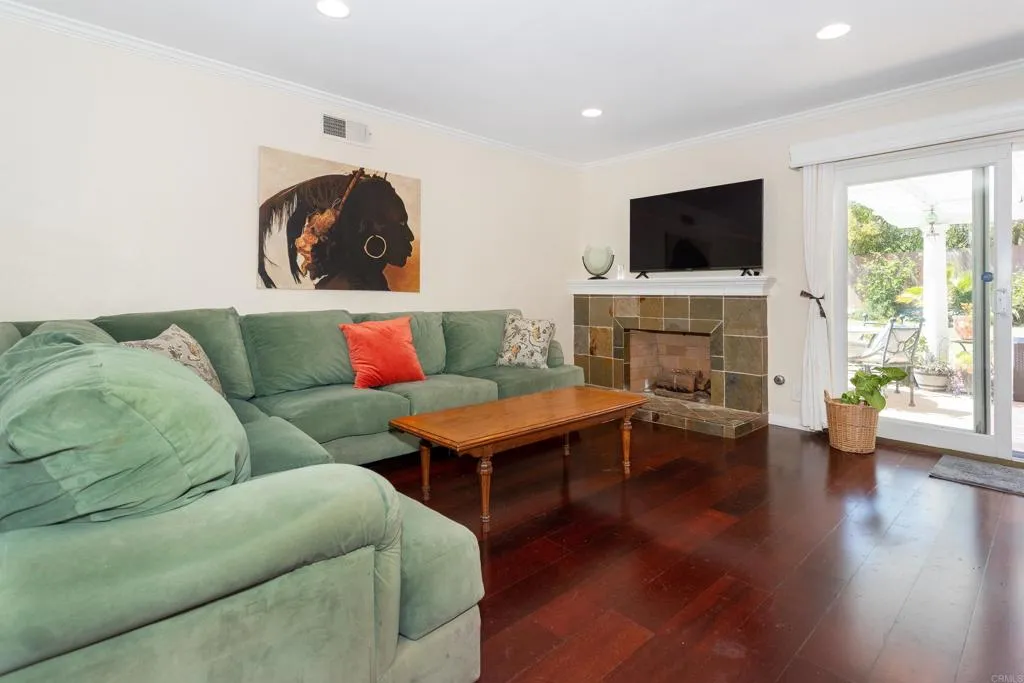 https://cdn.realtyfeed.com/cdn/127/306710748/96b4abdf60251fd6be0a6865f777722e.webp