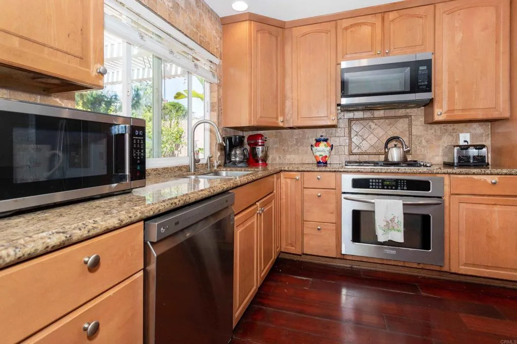 https://cdn.realtyfeed.com/cdn/127/306710748/cf6e767bb831af57c8b48a967aa3e1f3.webp