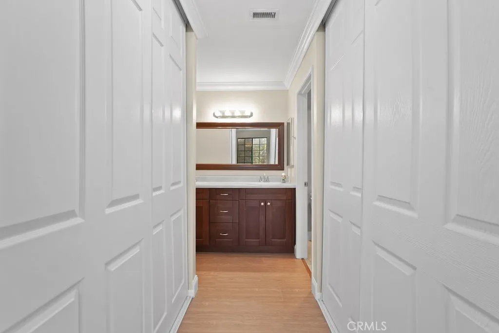 Photo #17: SW26097025 Listing: Photo #17