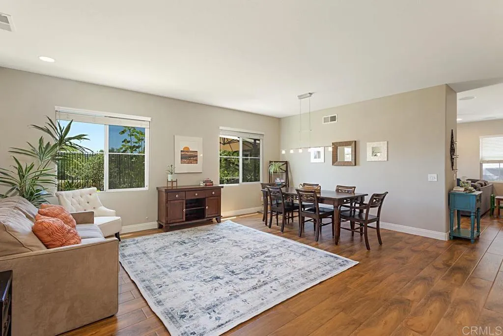 https://cdn.realtyfeed.com/cdn/127/306710764/14f5f999368136318b7d3a6ec85a12bc.webp