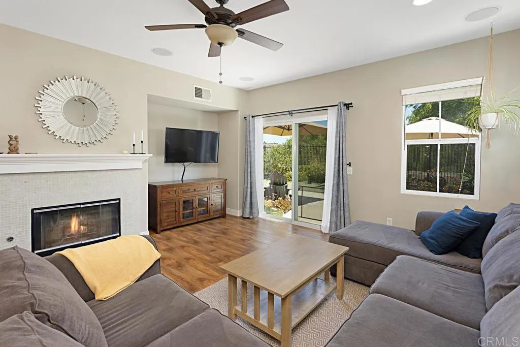 https://cdn.realtyfeed.com/cdn/127/306710764/4b40dff1a88a73f6b51937468a96cca9.webp