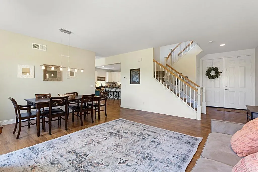 https://cdn.realtyfeed.com/cdn/127/306710764/6bc8904fa8ec73703c6054eb9faa8eb9.webp