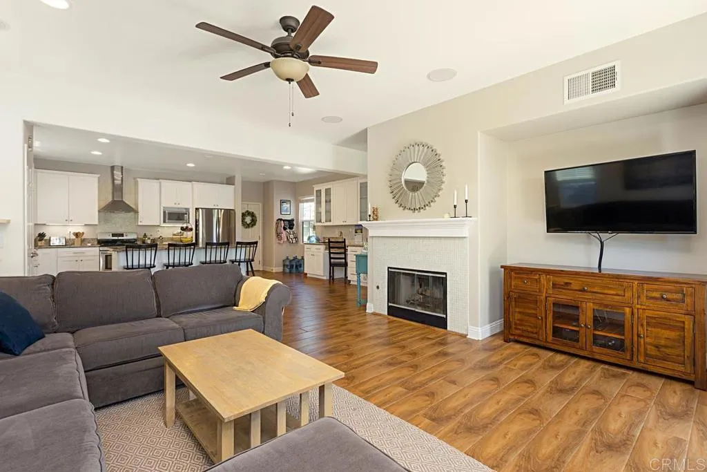 https://cdn.realtyfeed.com/cdn/127/306710764/846710b84711fa4b495f45064b699b32.webp