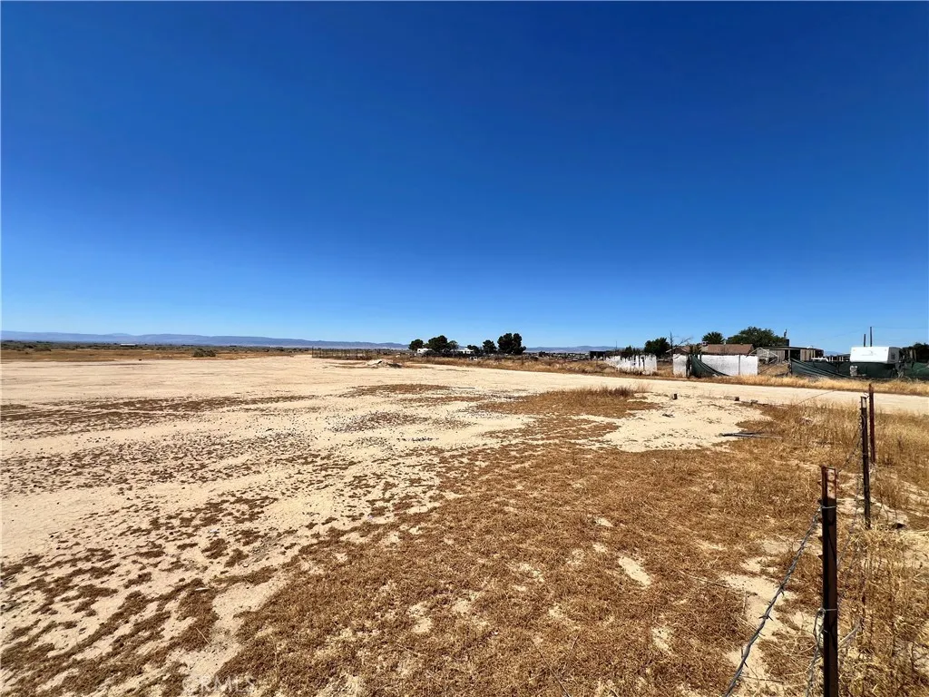 Rosamond, CA 93560