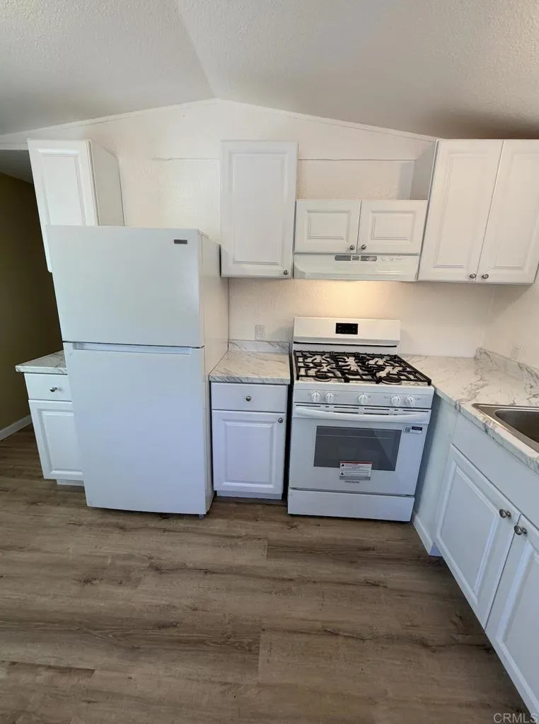 https://cdn.realtyfeed.com/cdn/127/306710788/29446a08d566bbe0a75d53f17c1bd8f3.webp