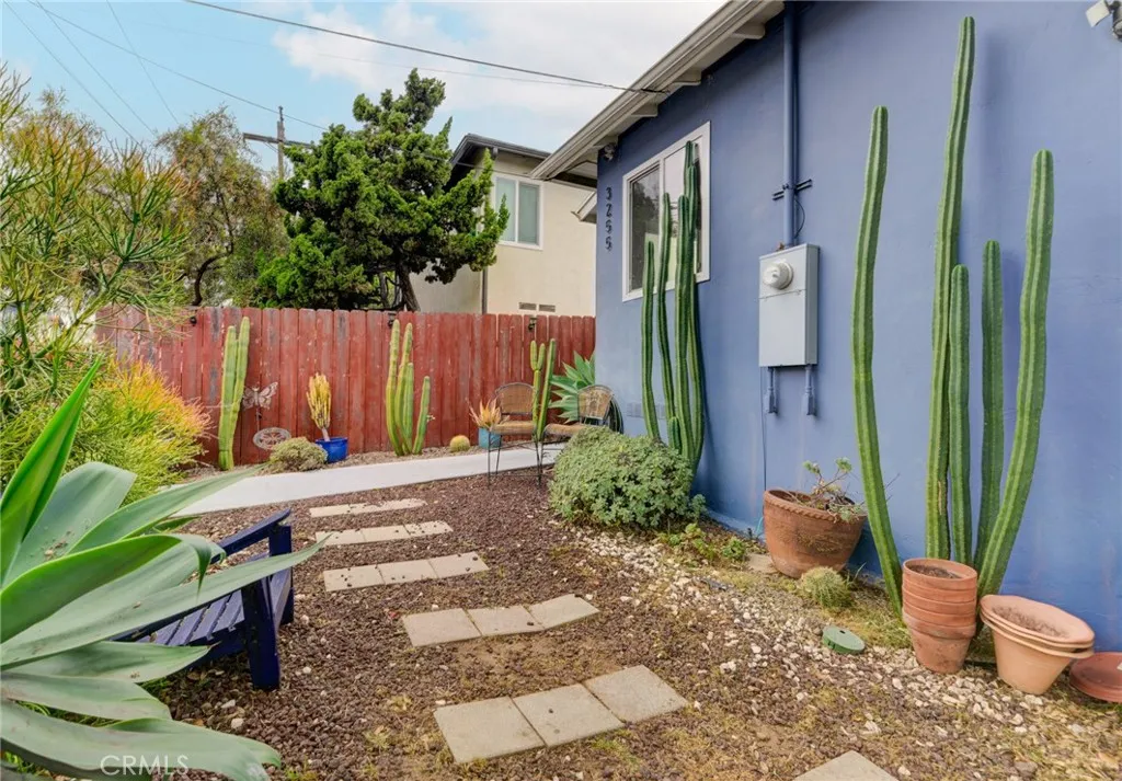 https://cdn.realtyfeed.com/cdn/127/306710831/0d8c800ef833f4bffb5daf8e4b7833d9.webp