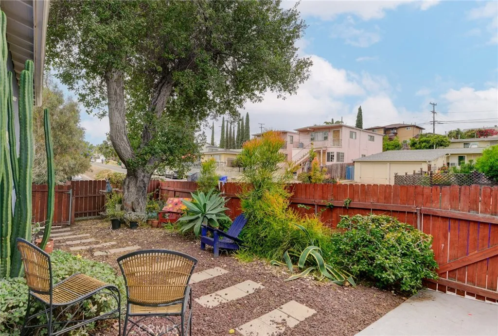 https://cdn.realtyfeed.com/cdn/127/306710831/8b87eb164f7d8cf0197113dc04031b47.webp