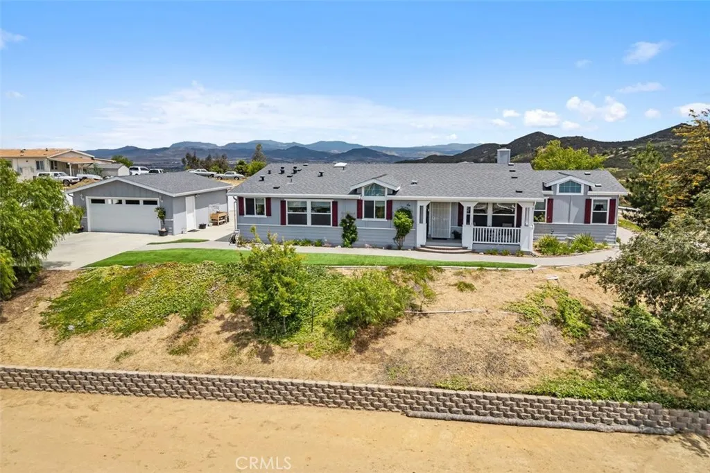 Menifee, CA 92584