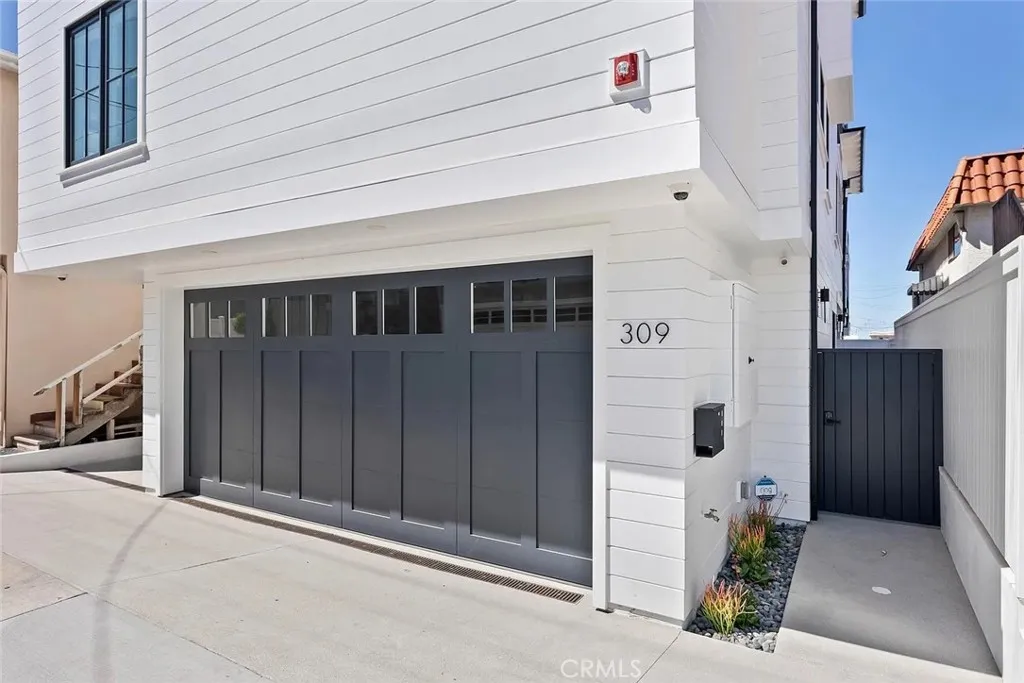 Manhattan Beach, CA 90266