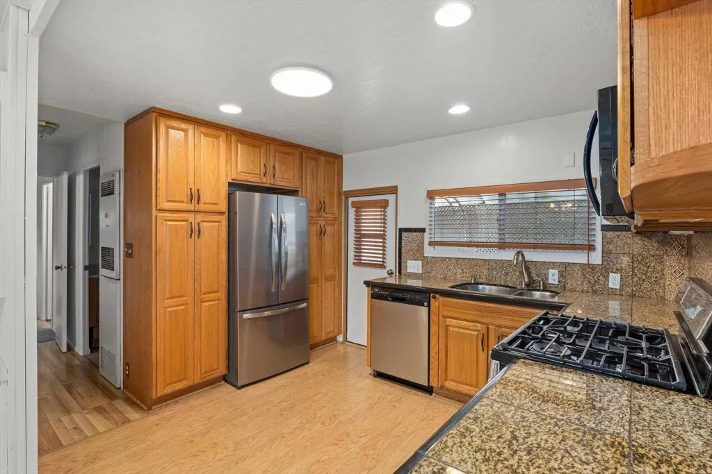 https://cdn.realtyfeed.com/cdn/127/306711018/7667a50e6c1b25e4539c4071fbc5837d.webp