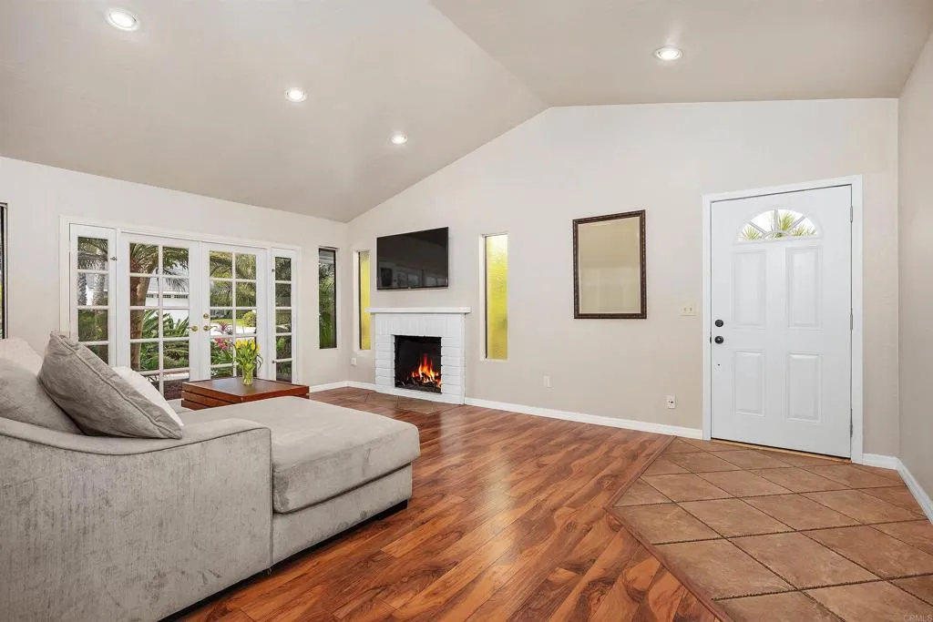 https://cdn.realtyfeed.com/cdn/127/306711031/7d38e4122e4a558a82ac7cd8ac756e9e.webp