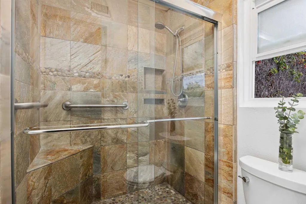 https://cdn.realtyfeed.com/cdn/127/306711031/a9537e1aa6f9f55c1b9600b7e397cf9d.webp