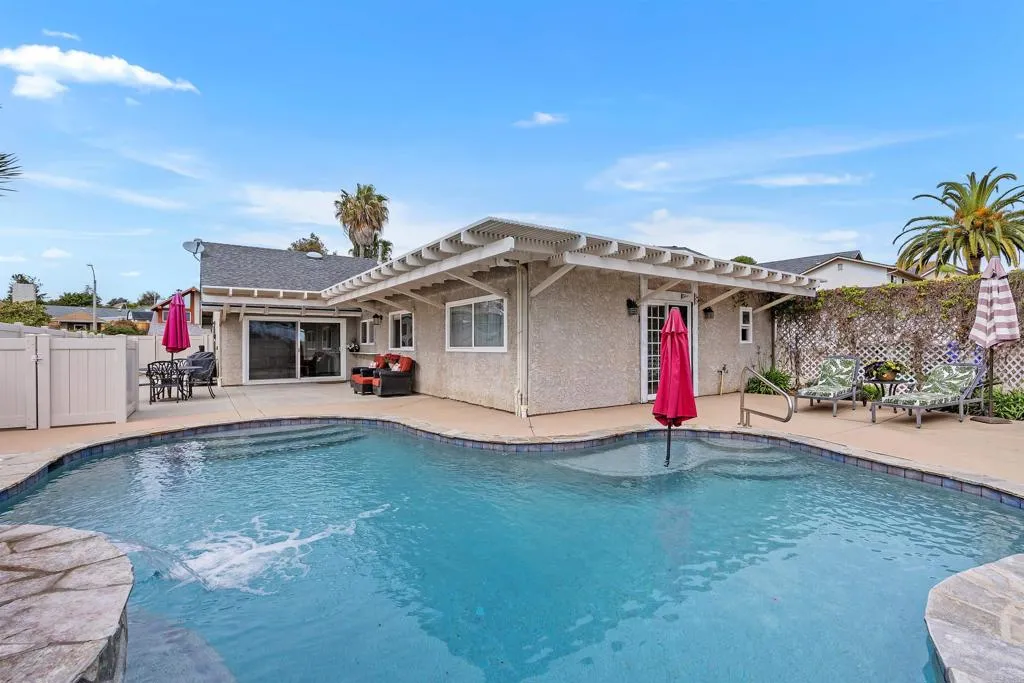 https://cdn.realtyfeed.com/cdn/127/306711031/e0cfdefc196eea256df37d143135202d.webp