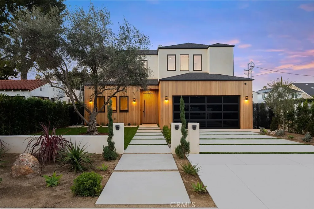 Sherman Oaks, CA 91403