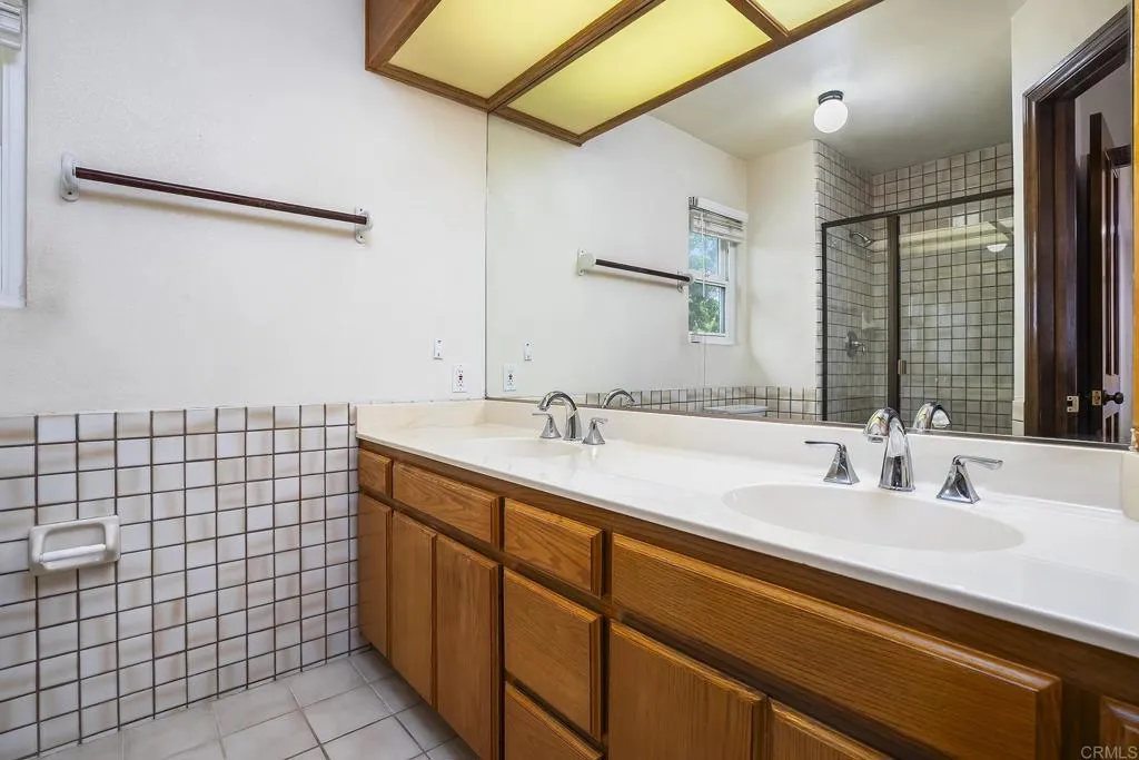 https://cdn.realtyfeed.com/cdn/127/306711185/323c6d343b3a64cc86751c733d50dc0b.webp