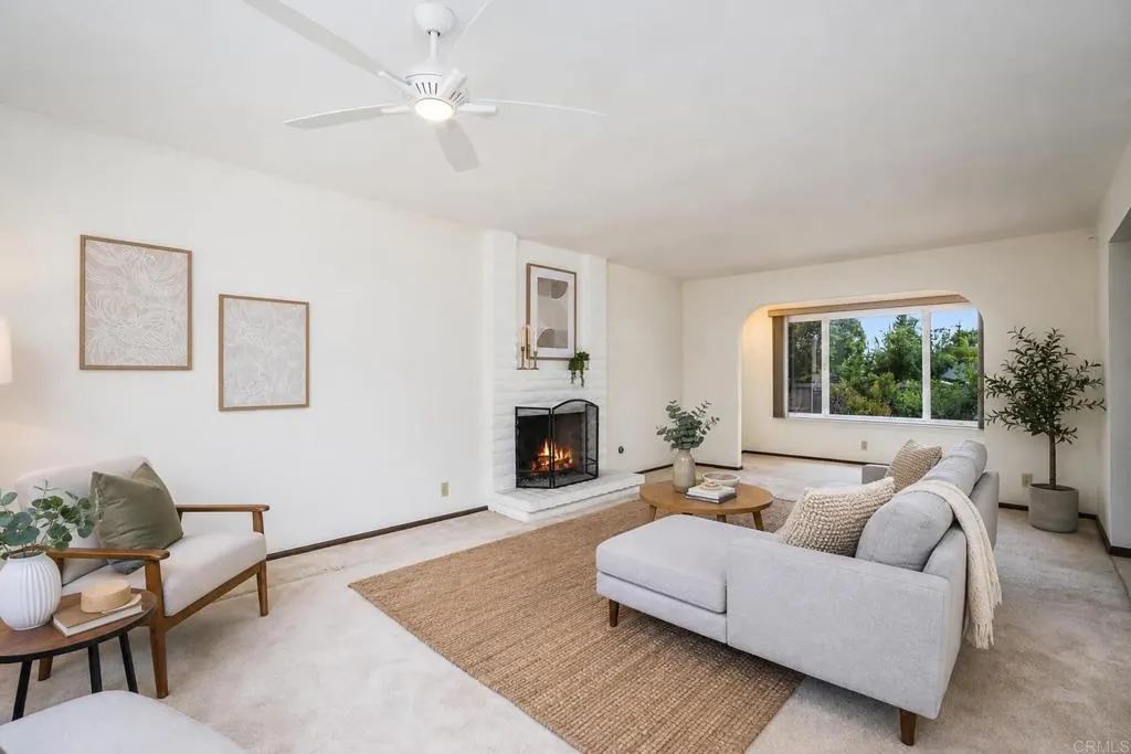 https://cdn.realtyfeed.com/cdn/127/306711185/5eff4a591fe8529537e4fc0a222bfcce.webp