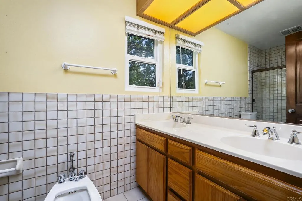 https://cdn.realtyfeed.com/cdn/127/306711185/9325d85ae426a40d53bf75658f0b95a9.webp