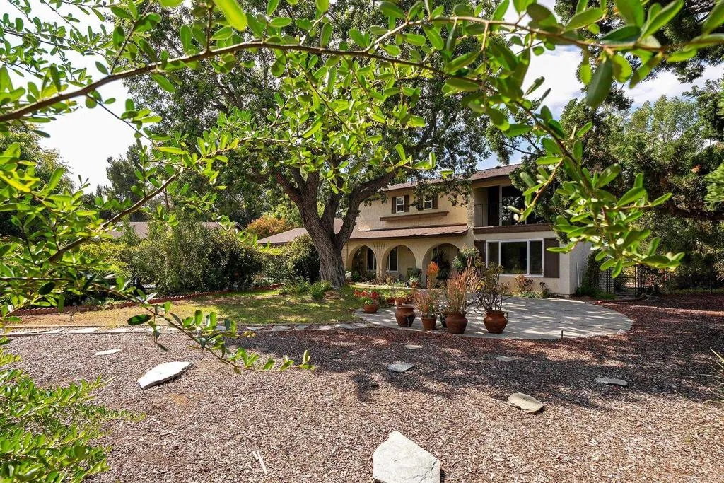 https://cdn.realtyfeed.com/cdn/127/306711185/9d7193249d64c37aab5c66e118317d5a.webp
