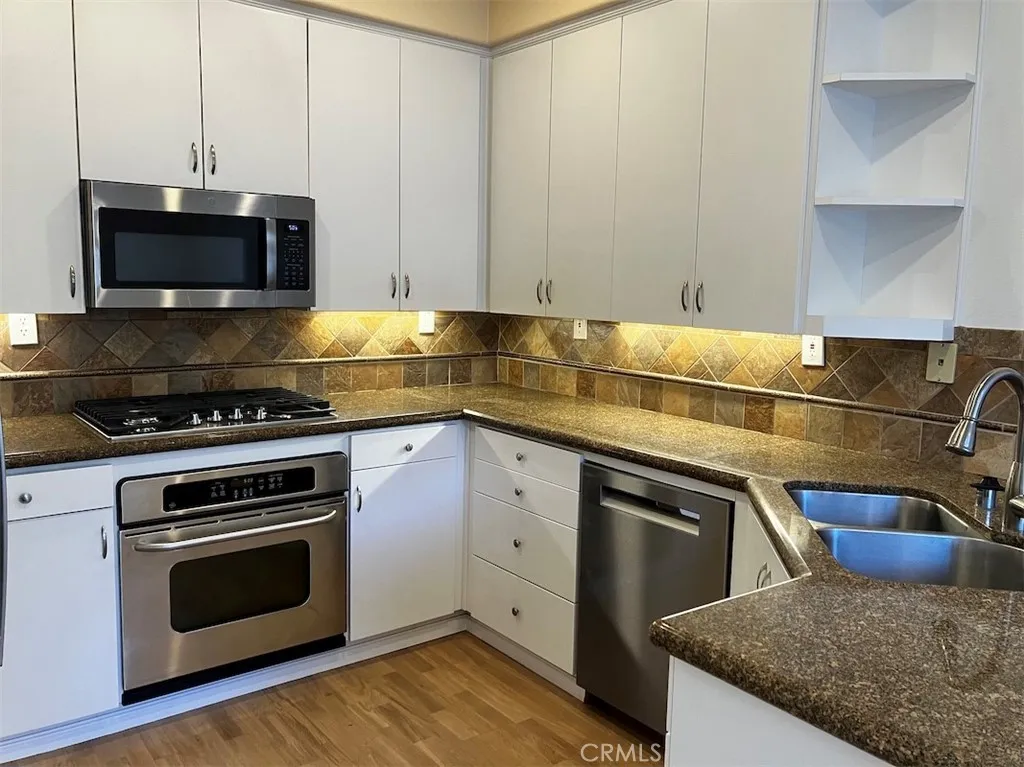 https://cdn.realtyfeed.com/cdn/127/306711199/552241d19cd987e1e4194f449ef29f0b.webp