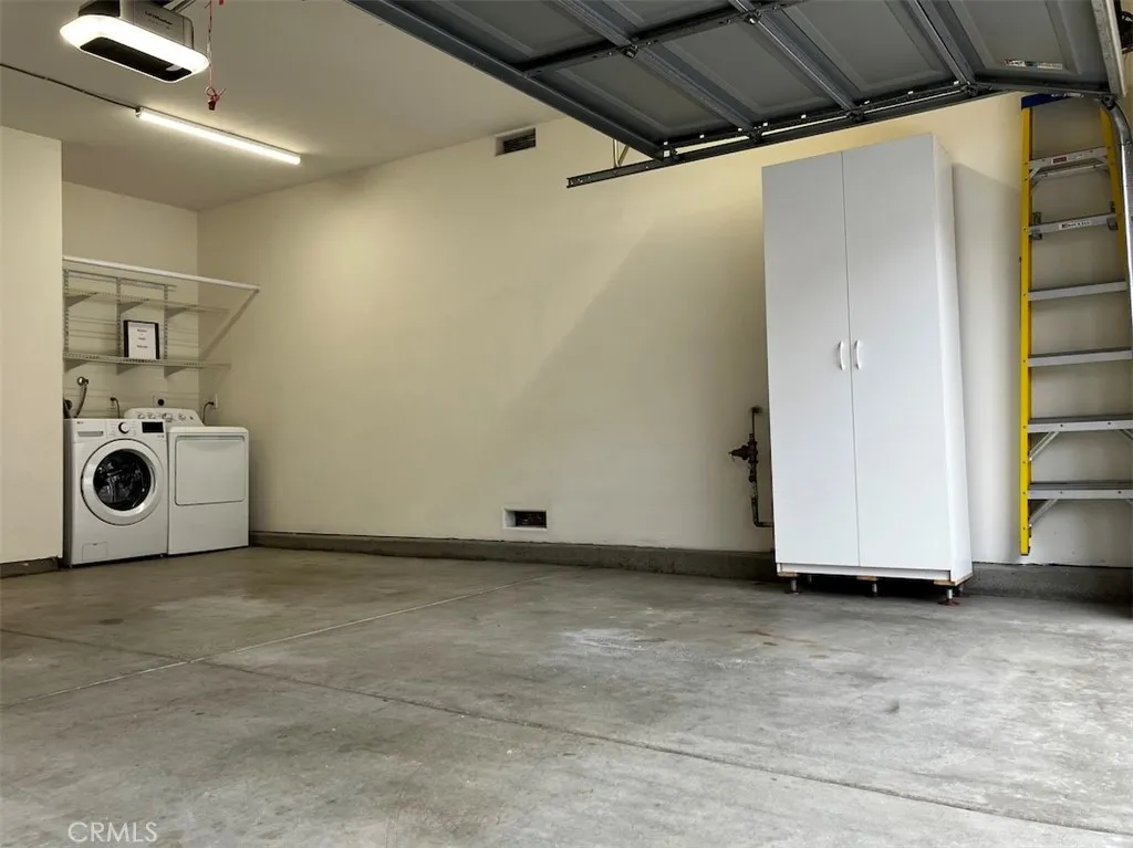 https://cdn.realtyfeed.com/cdn/127/306711199/6bdf8e02be96ec4b41aa0555f94578a7.webp