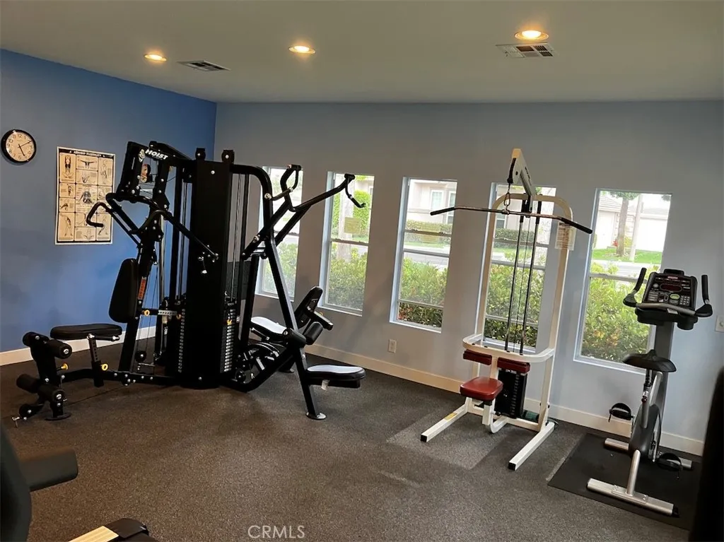 https://cdn.realtyfeed.com/cdn/127/306711199/889b521d4c135ae07c91db6d79b5192c.webp