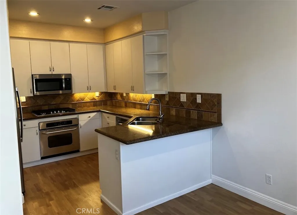 https://cdn.realtyfeed.com/cdn/127/306711199/c530fa36762f2da54ede85701e7a6f81.webp