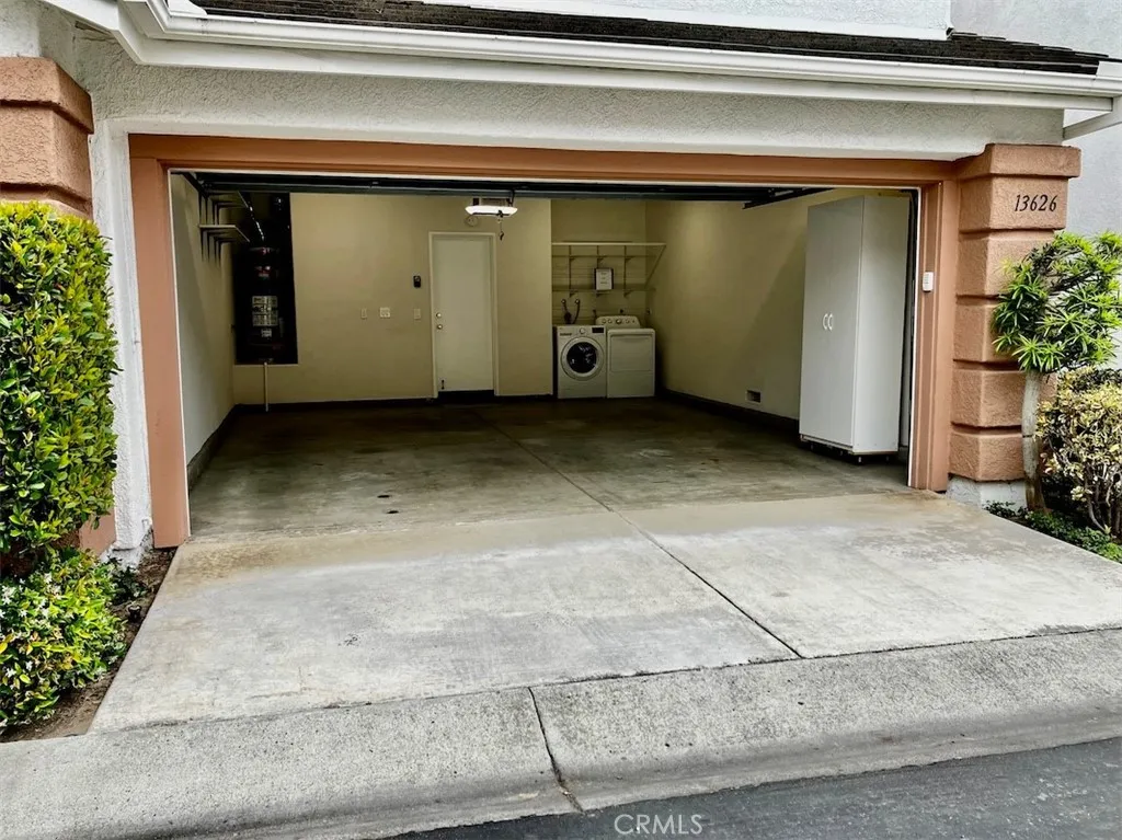 https://cdn.realtyfeed.com/cdn/127/306711199/fbc714a69ebe75726eb71959f11bd24b.webp