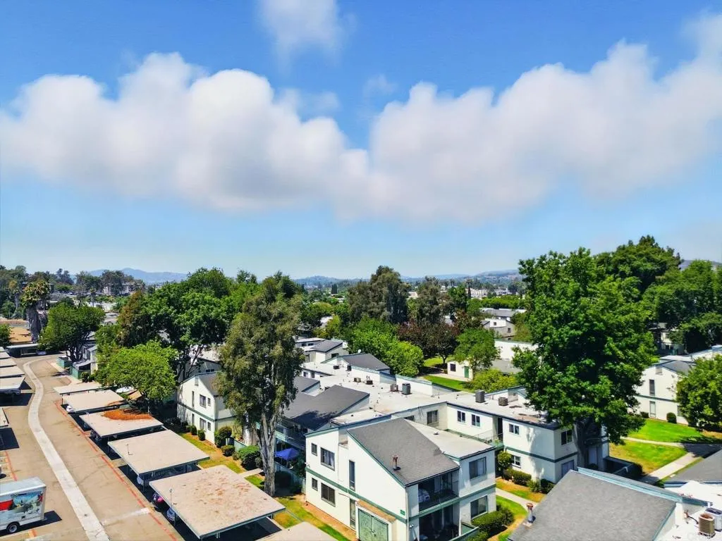 https://cdn.realtyfeed.com/cdn/127/306711213/0f8df8c9172c8cf92dfcaccc5bd1013d.webp