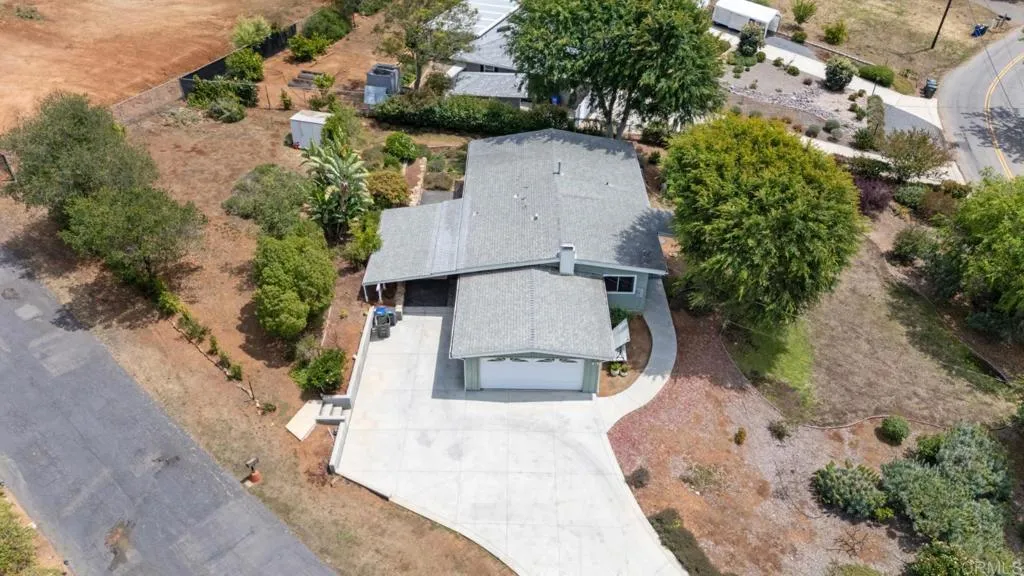 https://cdn.realtyfeed.com/cdn/127/306711221/06c8083cdeb81abc1ae2866a636e10e5.webp