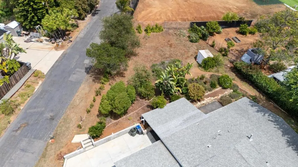 https://cdn.realtyfeed.com/cdn/127/306711221/0a06704fd7aa5c7f38c7dd1b30aca421.webp