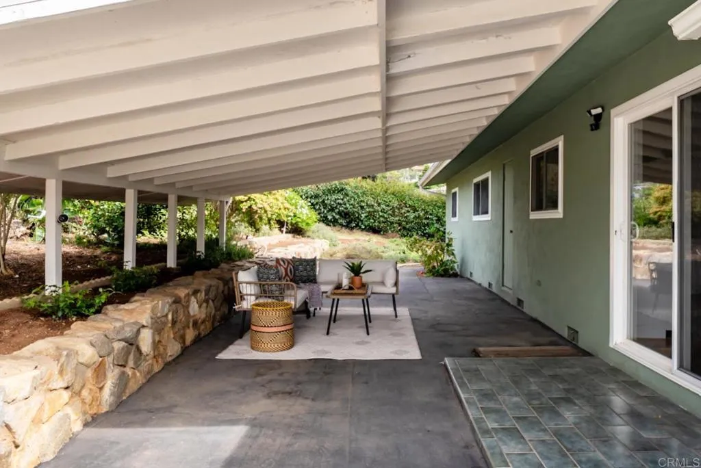 https://cdn.realtyfeed.com/cdn/127/306711221/154d3f859a859cbfb8cf12f6d522819b.webp