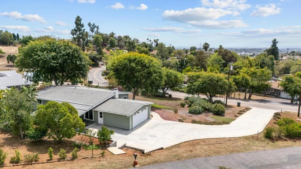 https://cdn.realtyfeed.com/cdn/127/306711221/18a2ff26d8208c3723dbc4d87d8fc086.webp